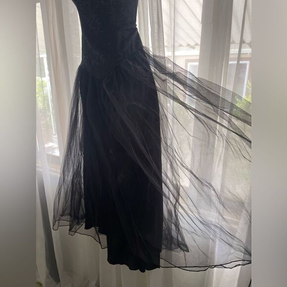 Lip Service Ball Gown - Picture 3 of 9